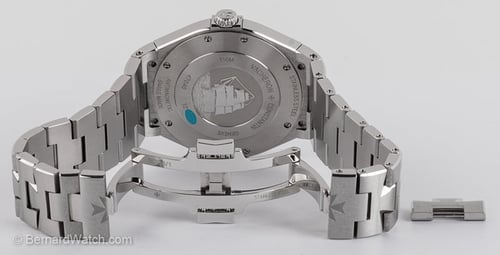 Open Clasp Shot of Overseas
