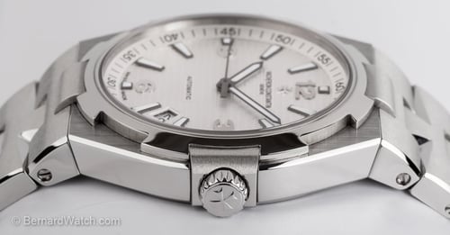 Crown Side Shot of Overseas