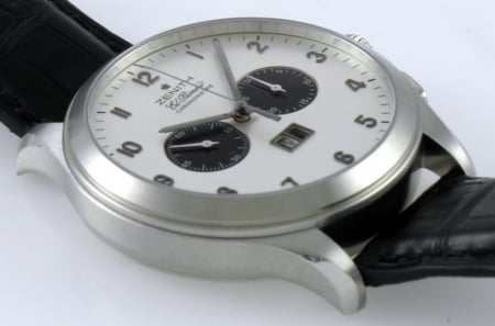 9' Side Shot of Grande Class Grande Date Chronograph