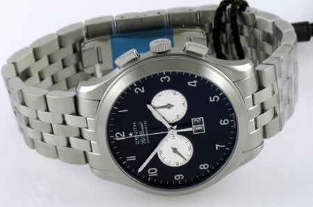 Front View of Grande Class Grande Date Chronograph