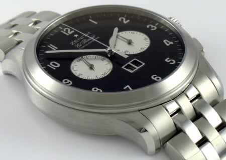 9' Side Shot of Grande Class Grande Date Chronograph