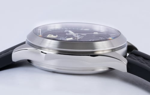 9' Side Shot of Engineer Master Diver II