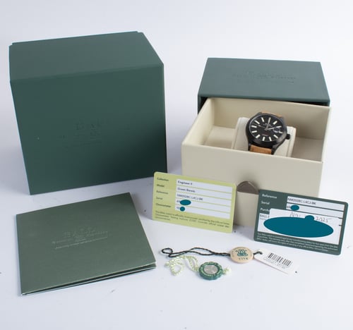 Box / Paper shot of Engineer II Green Berets