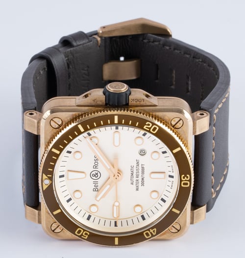 Front View of BR 03-92 Bronze Diver