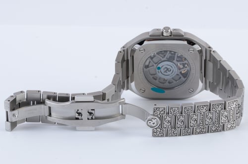 Open Clasp Shot of BR05 Artline Dragon