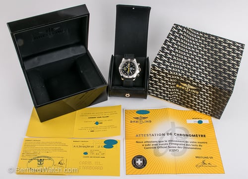Box / Paper shot of Avenger Skyland Chronograph 'Code Yellow'