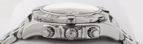Crown Side Shot of Chronomat B04 GMT