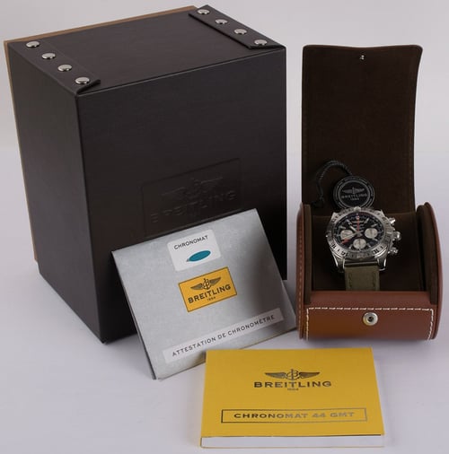 Box / Paper shot of Chronomat GMT 44