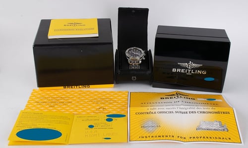 Box / Paper shot of Chronomat Evolution