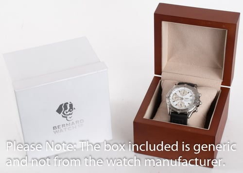 Box / Paper shot of Chronomat