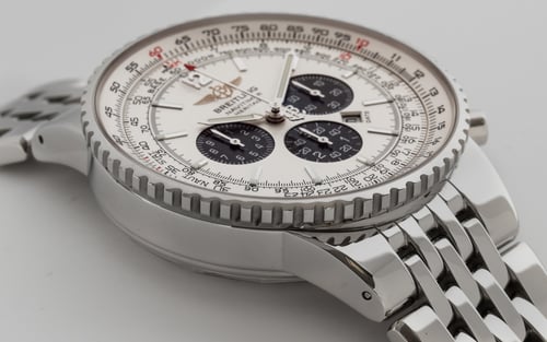 9' Side Shot of Navitimer Heritage Chronograph