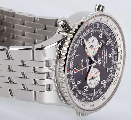 Dial Shot of Navitimer World