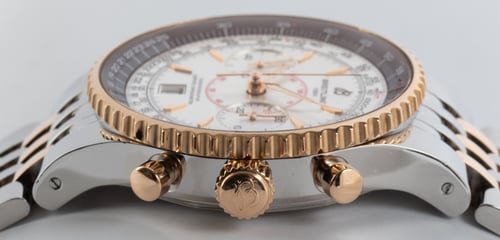 Crown Side Shot of Navitimer Montbrillant Legende