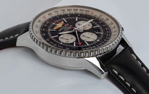 9' Side Shot of Navitimer GMT 48
