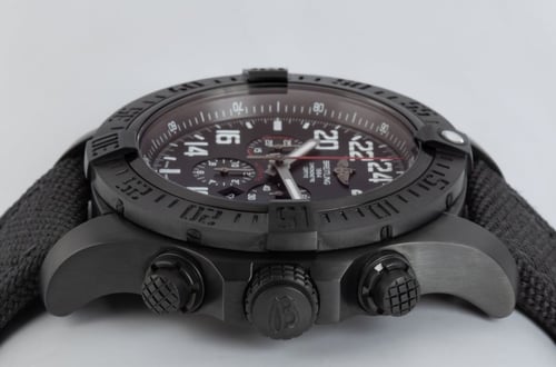 Crown Side Shot of Super Avenger Military 24H
