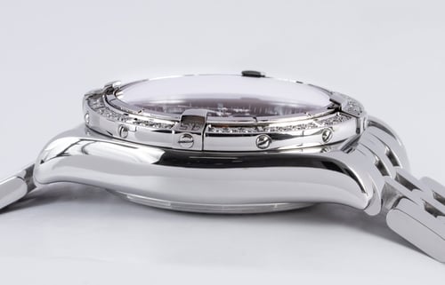 9' Side Shot of Chronomat Evolution