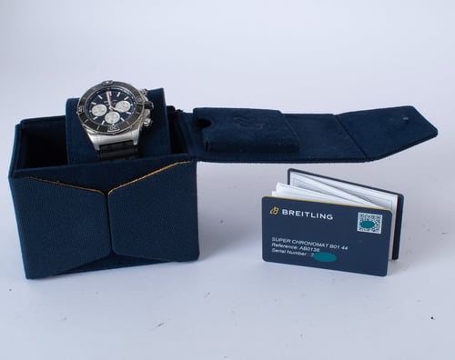 Box / Paper shot of Super Chronomat B01 44