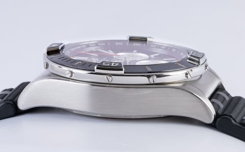 9' Side Shot of Super Chronomat B01 44