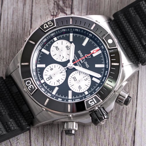 Stylied photo of  of Super Chronomat B01 44