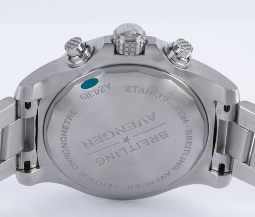 Caseback of Avenger Chronograph GMT 45