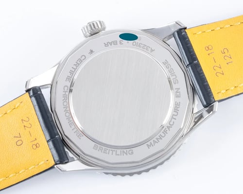 Caseback of Navitimer Auto GMT 41