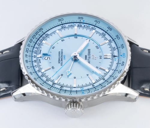 Crown Side Shot of Navitimer Auto GMT 41