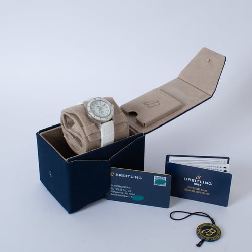 Box / Paper shot of Ladies SuperOcean 36