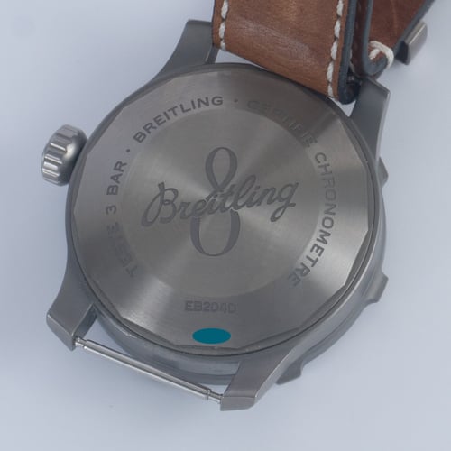 Caseback of Aviator Super 8