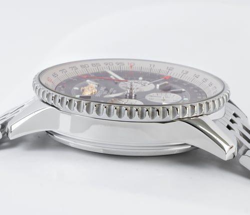 9' Side Shot of Navitimer GMT 46