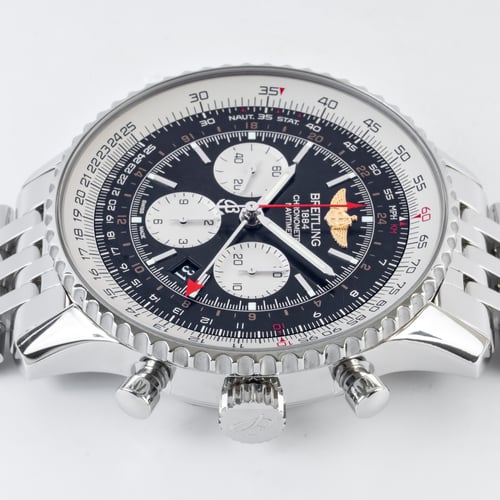 Crown Side Shot of Navitimer GMT 46
