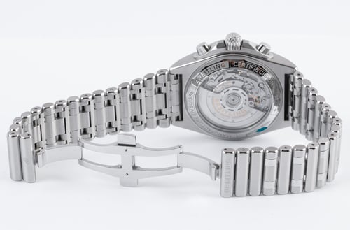 Open Clasp Shot of Chronomat B01 42