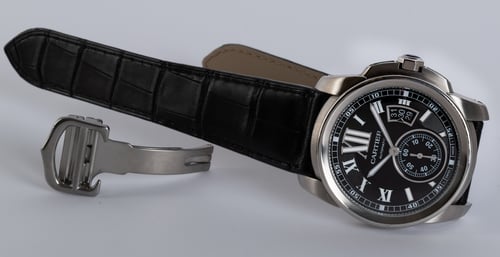 Front View of Calibre de Cartier