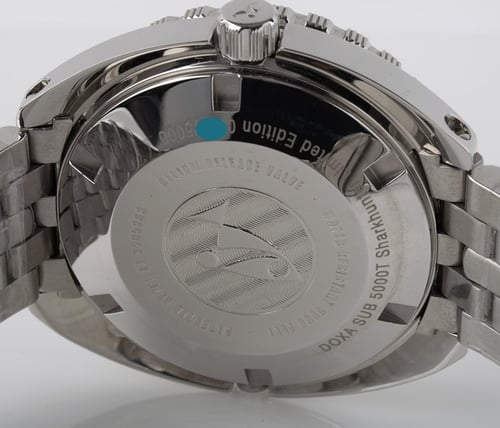 Caseback of Sub 5000T Sharkhunter