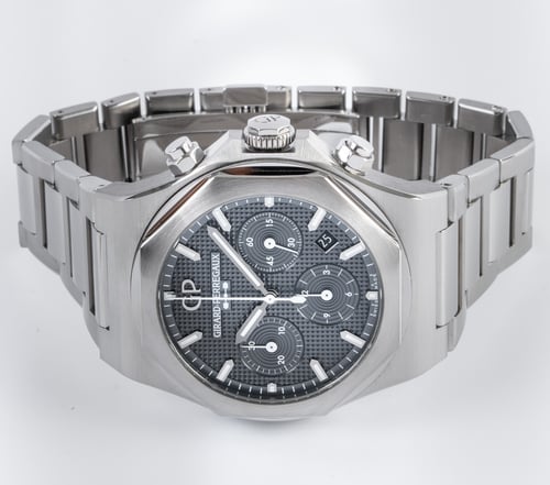 Front View of Laureato Chronograph Ti49