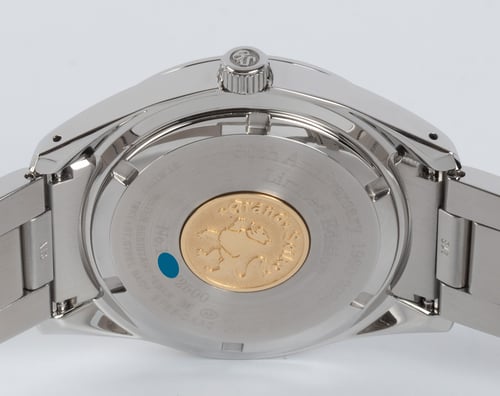 Caseback of Heritage Quartz