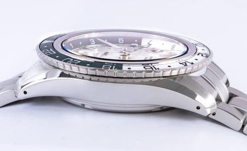 9' Side Shot of Sport GMT Hi-Beat