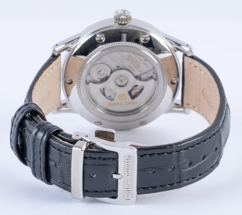 Rear / Band View of Elegance GMT 'Snowdrop'