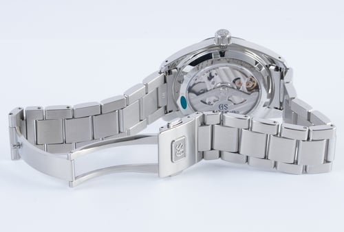 Open Clasp Shot of Heritage Spring Drive 'Soko Shadow'