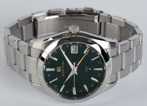Front View of Elegance GMT Caliber 9F 25TH Anniversary LE