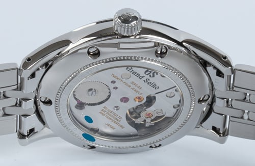 Caseback of Elegance