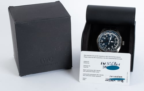 Box / Paper shot of Pilot's World Timer