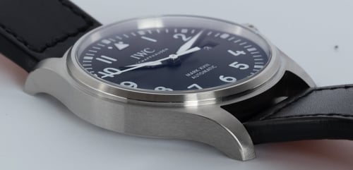 9' Side Shot of Pilot's Watch Mark XVIII
