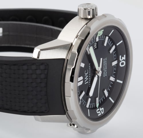 Dial Shot of Aquatimer