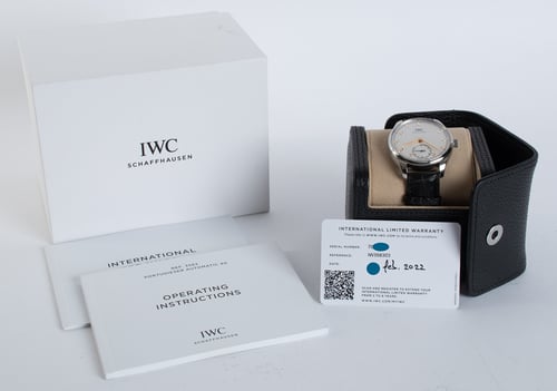 Box / Paper shot of Portugieser Auto 40
