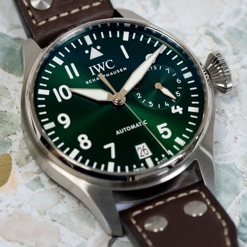 Stylied photo of  of Big Pilot's Watch 'Green Edition'