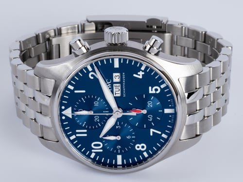 Front View of Pilot's Chrono 41