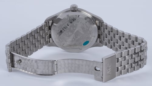 Open Clasp Shot of Pilot's Mark XVI