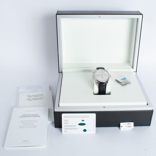 Box / Paper shot of Portugieser Annual Calendar