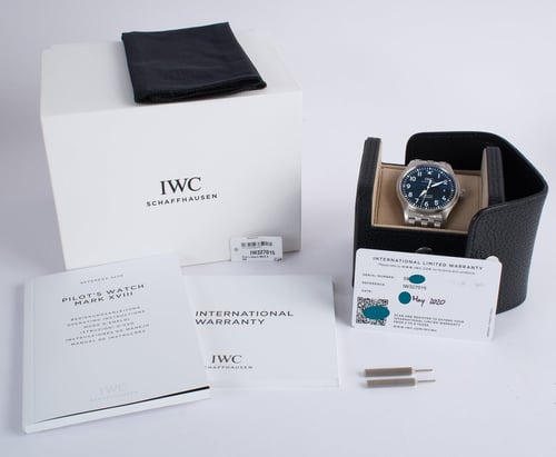 Box / Paper shot of Pilot's Watch Mark XVIII