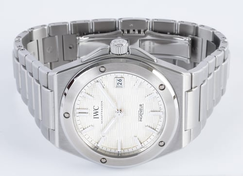 Front View of Ingenieur Automatic 40